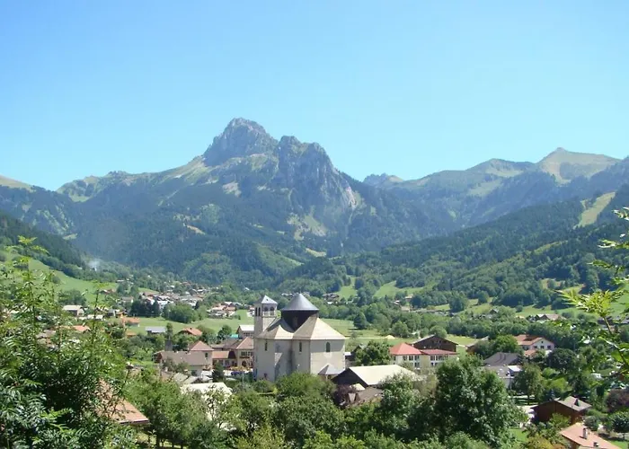 Le 211,ski Et Randonnee, Wifi, Lave Linge , Ascenceur,parking Gratuit بيرنيكس