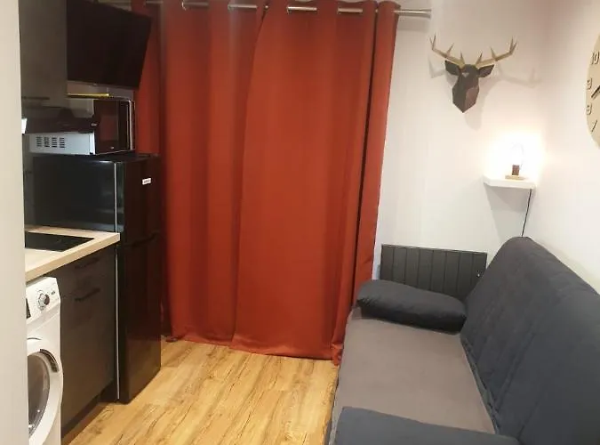 Le 211,ski Et Randonnee, Wifi, Lave Linge , Ascenceur,parking Gratuit شقة *